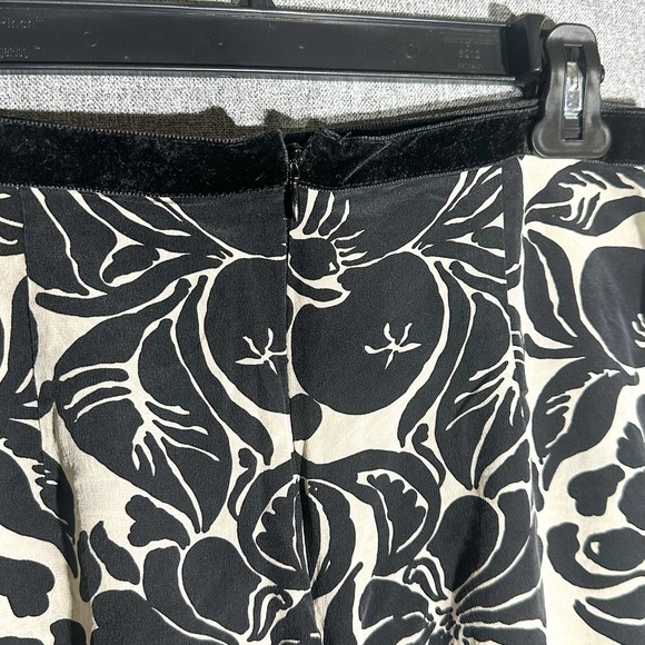 Anna Sui Pleated Black & White Floral Skirt Size 4 Women's Vintage - Picture 4 of 7
